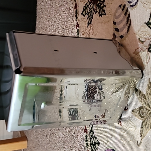 Gently loved Restaurant style napkin dispenser by table craft Rubber legs MINT - Picture 2 of 7